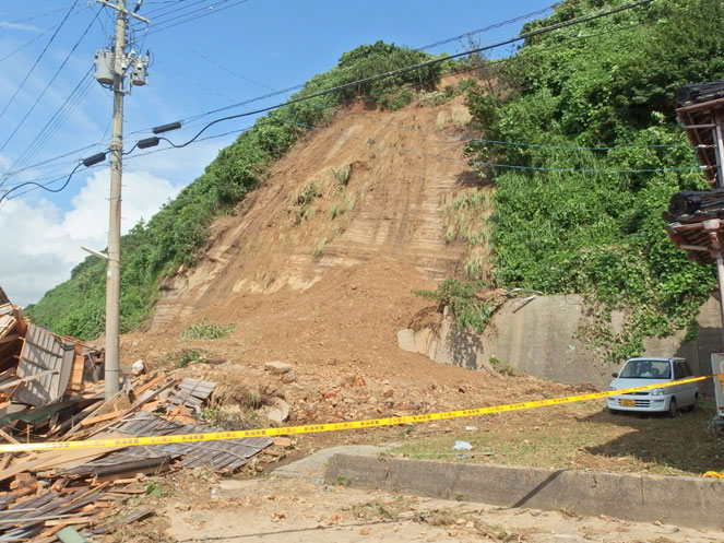 急傾斜地の崩壊